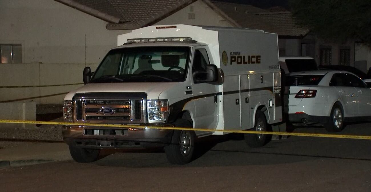 Woman critically injured in stabbing at Glendale home