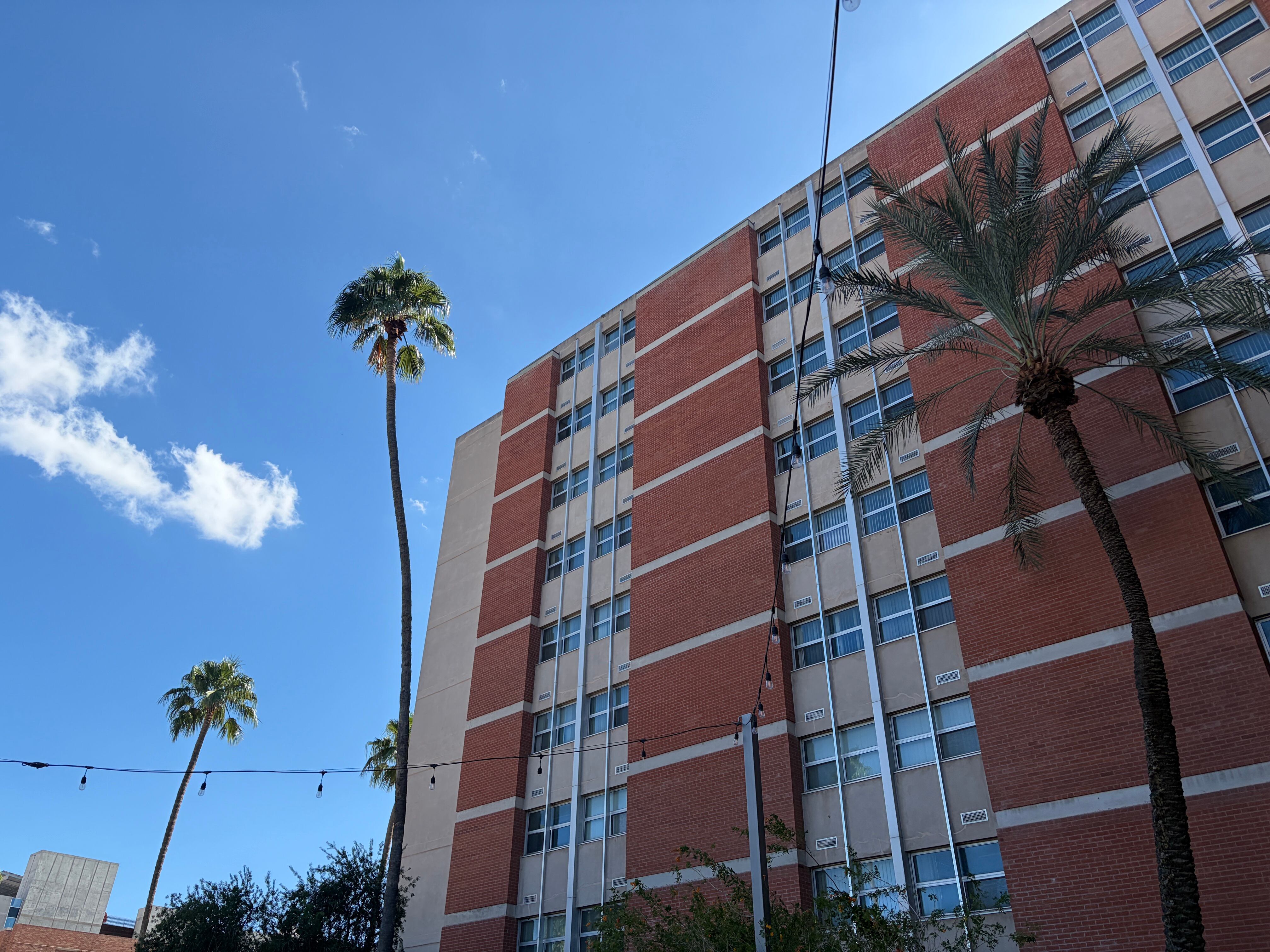 Mold outbreak forces dozens from University of Arizona dorm