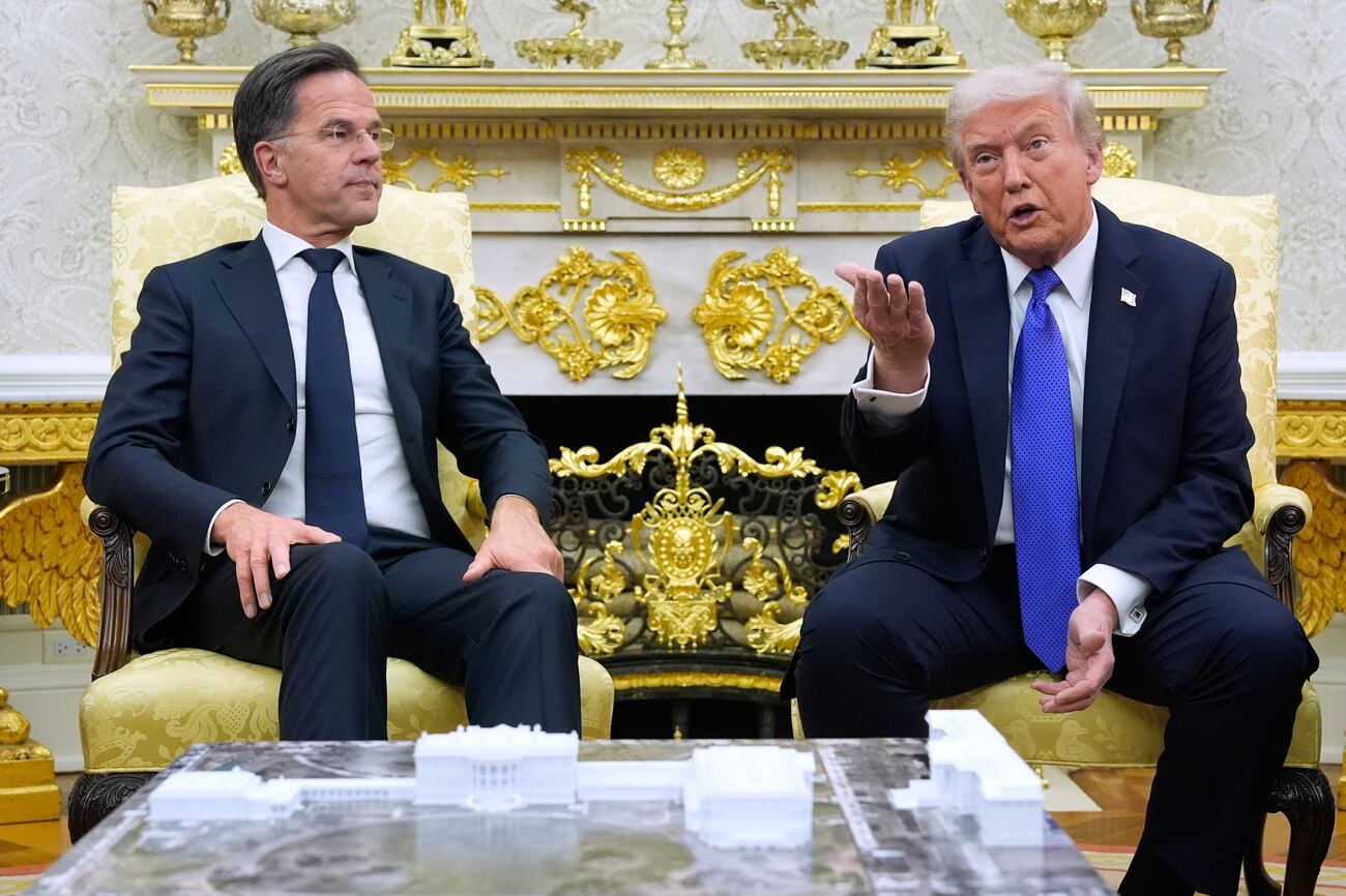 Trump En Rutte Trump complains NATO ‘wasn’t there when we needed them’ after talks ...