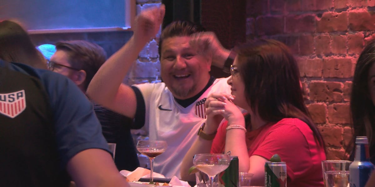 Tucson fans celebrate US’s dominant win over Paraguay in World Cup