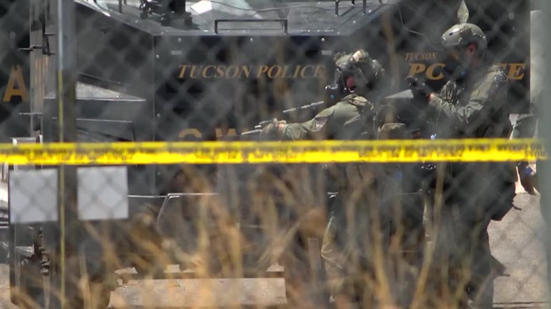 Heavy law enforcement presence in Tucson neighborhood