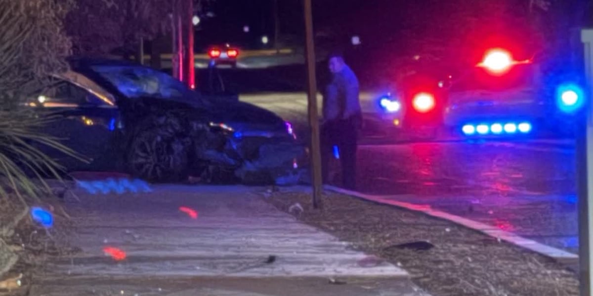 One critical after Tucson crash near Columbus, Fort Lowell