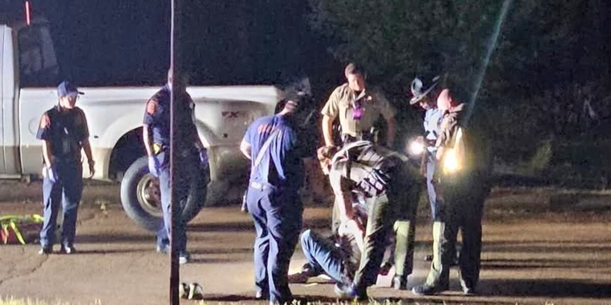 Sheriff calls father a ‘hero’ for shooting at man who broke into kids’ bedroom Sheriff calls father a ‘hero’ for shooting at man who broke into kids’ bedroom